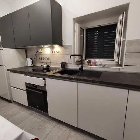 Apartment Apartments With Wifi Sibenik - 18945 Sibenik
