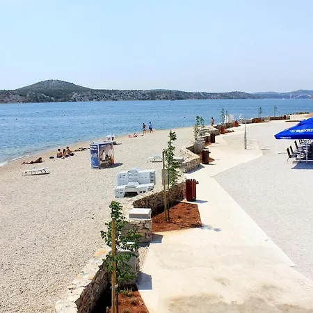 Apartments With Wifi Sibenik - 18945 *