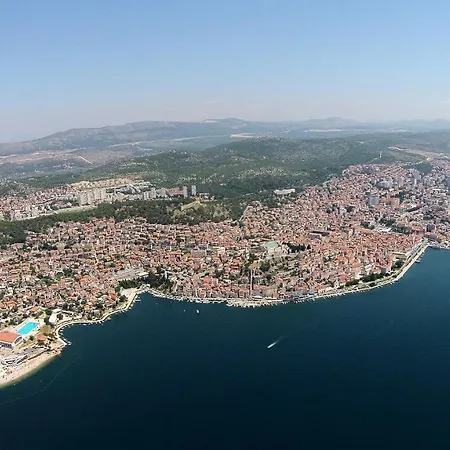 Apartments With Wifi Sibenik - 18945 * Sibenik